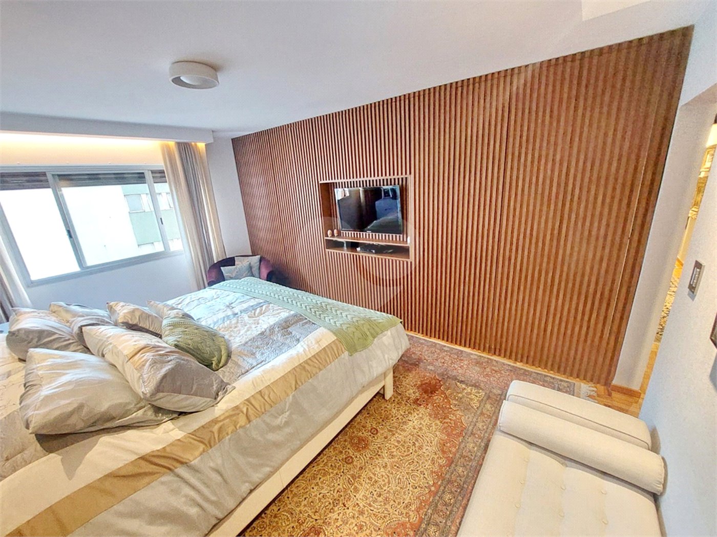 Apartamento à venda com 3 quartos, sendo 1 suíte,  em Santa Cecília, São Paulo, SP