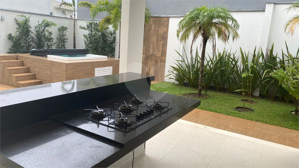 Casa à venda com 4 suítes no condomínio Chácara Ondina, Sorocaba - SP