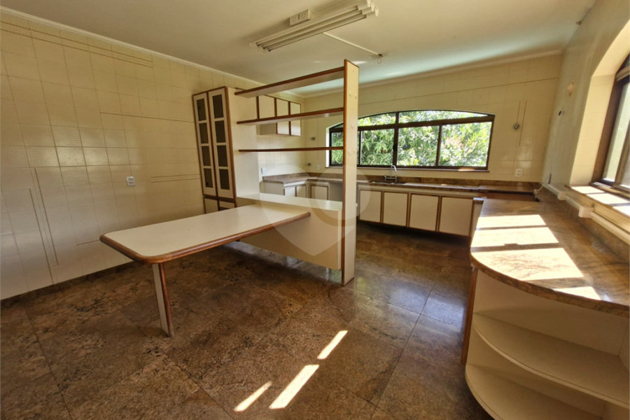 Sobrado à venda com 4 quartos, sendo 3 suítes, em Jardim São Bento, São Paulo, SP