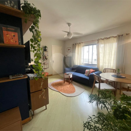Apartamento à venda com 3 quartos, sendo 1 suíte, em Vila Olímpia, São Paulo, SP