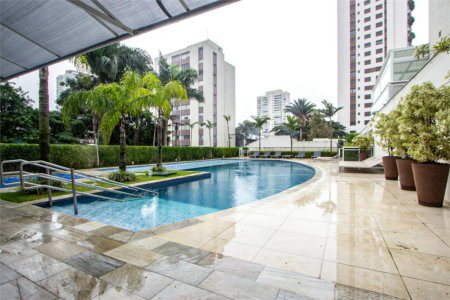Apartamento à venda com 2 quartos, sendo 1 suíte,  em Jardim das Acácias, São Paulo, SP