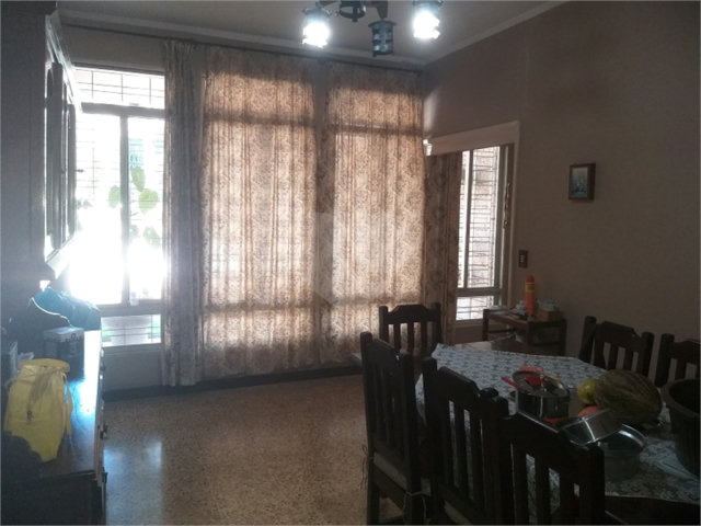 Casa à venda com 4 quartos, sendo 1 suíte,  em Vila Galvão, Guarulhos, SP