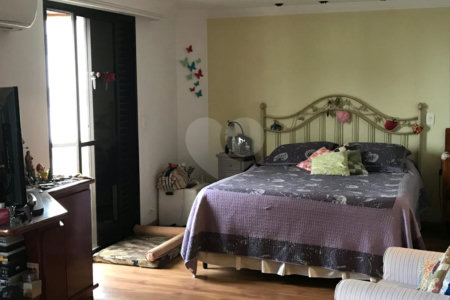Apartamento à venda com 3 quartos, sendo 1 suíte, em Vila Andrade, São Paulo, SP