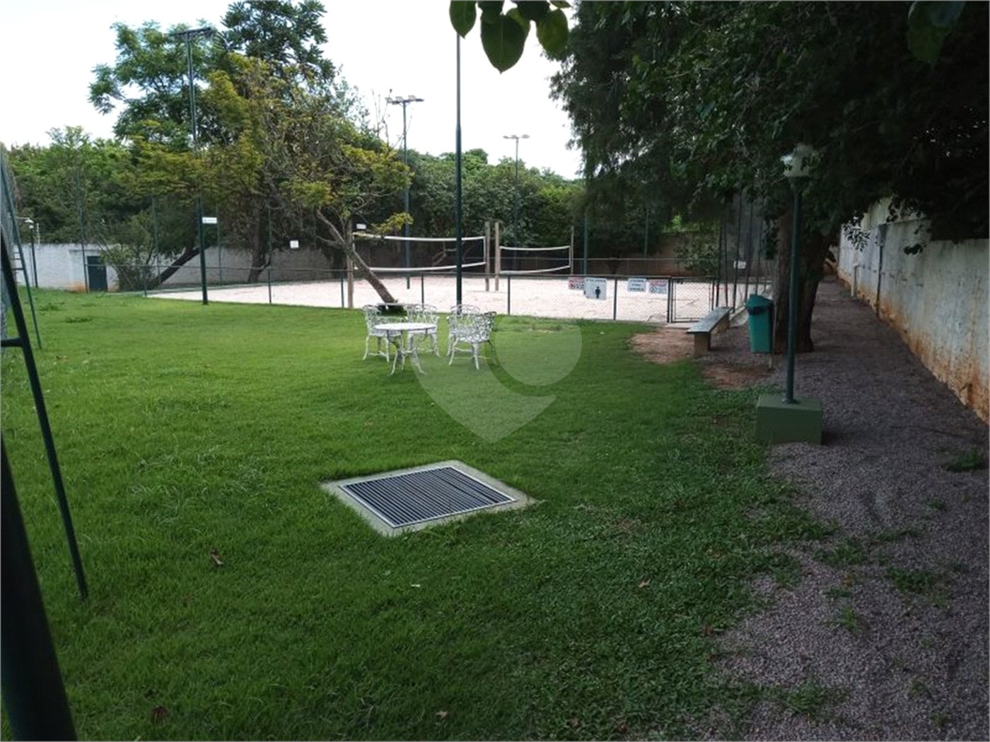 Casa à venda ou para alugar com 3 quartos, sendo 1 suíte, no condomínio Portal de Itu I, Itu - SP