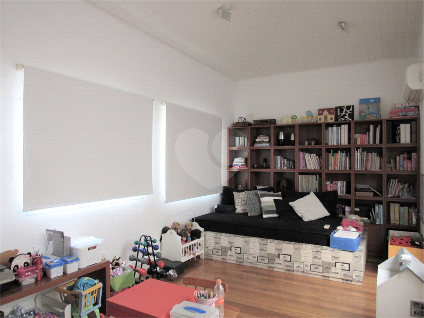Casa à venda com 4 suítes no condomínio Dolce Villa, São Paulo - SP