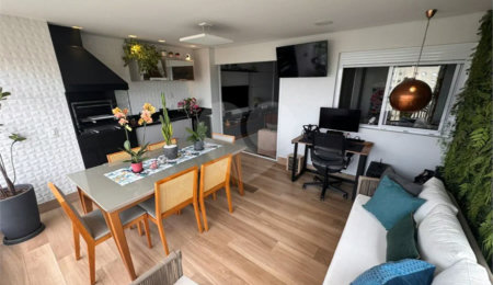 Apartamento à venda com 3 quartos, sendo 1 suíte,  em Vila Leonor, São Paulo, SP