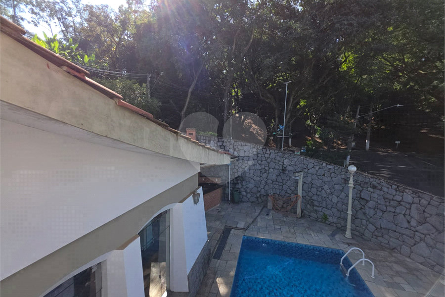 Sobrado à venda com 3 suítes em Jardim França, São Paulo, SP