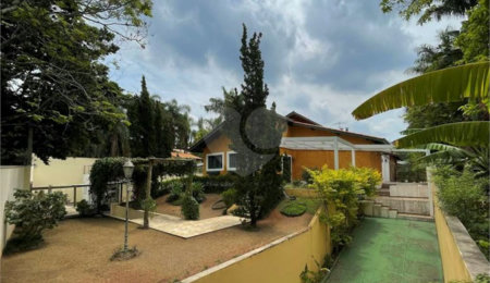 Casa à venda com 4 suítes no condomínio Miollo da Granja, Cotia - SP