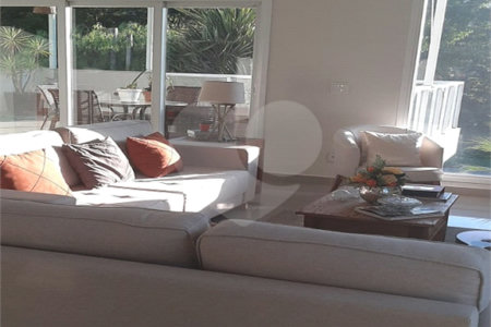 Casa à venda com 3 suítes no condomínio Reserva dos Vinhedos, Louveira - SP