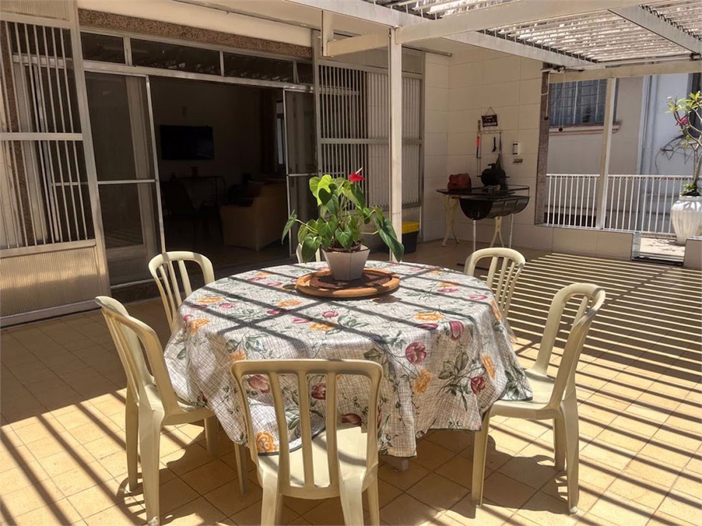 Casa com 3 dormitórios, 249 m² - venda por R$ 1.480.000,00 ou aluguel por R$ 7.600,00 - Marapé - Santos/SP
