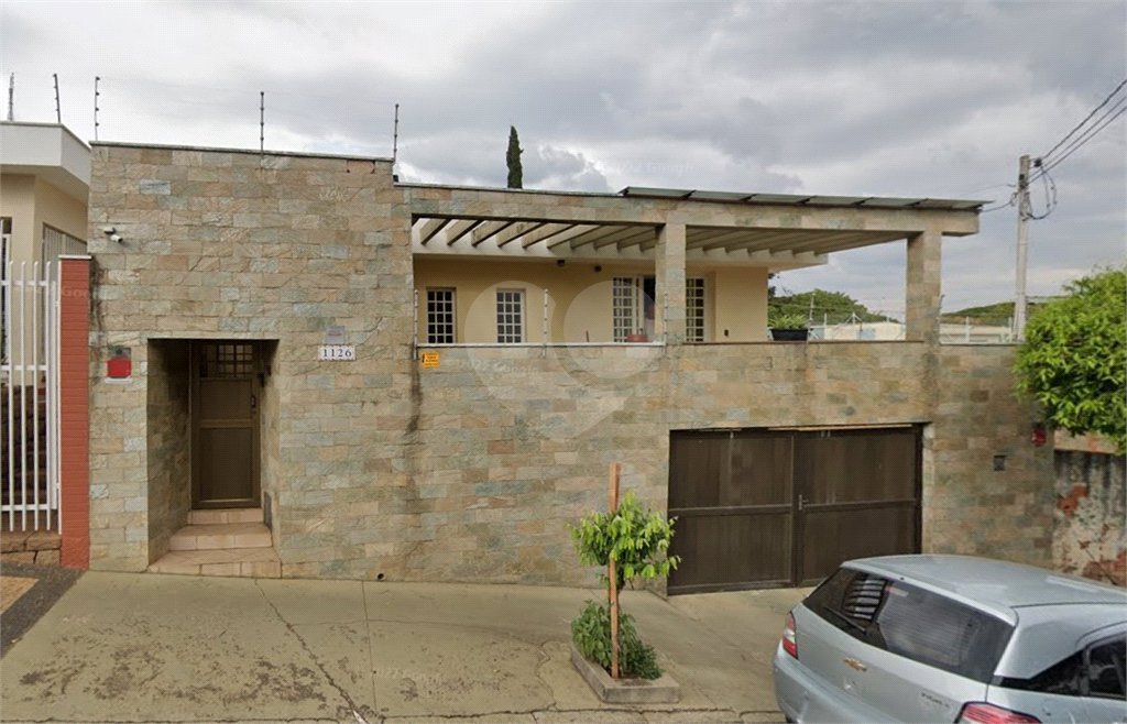 Casa à venda com 4 quartos, sendo 1 suíte, em Vila Henrique, Salto, SP