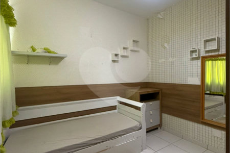 Sobrado à venda ou para alugar com 3 quartos, sendo 1 suíte, em Nossa Senhora Aparecida, Cuiabá, MT