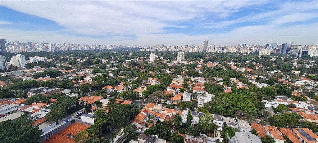 Apartamento à venda com 2 quartos, sendo 1 suíte, em Pinheiros, São Paulo, SP
