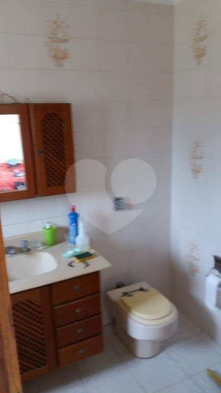 Sobrado à venda com 4 quartos, sendo 1 suíte, em Tremembé, São Paulo, SP
