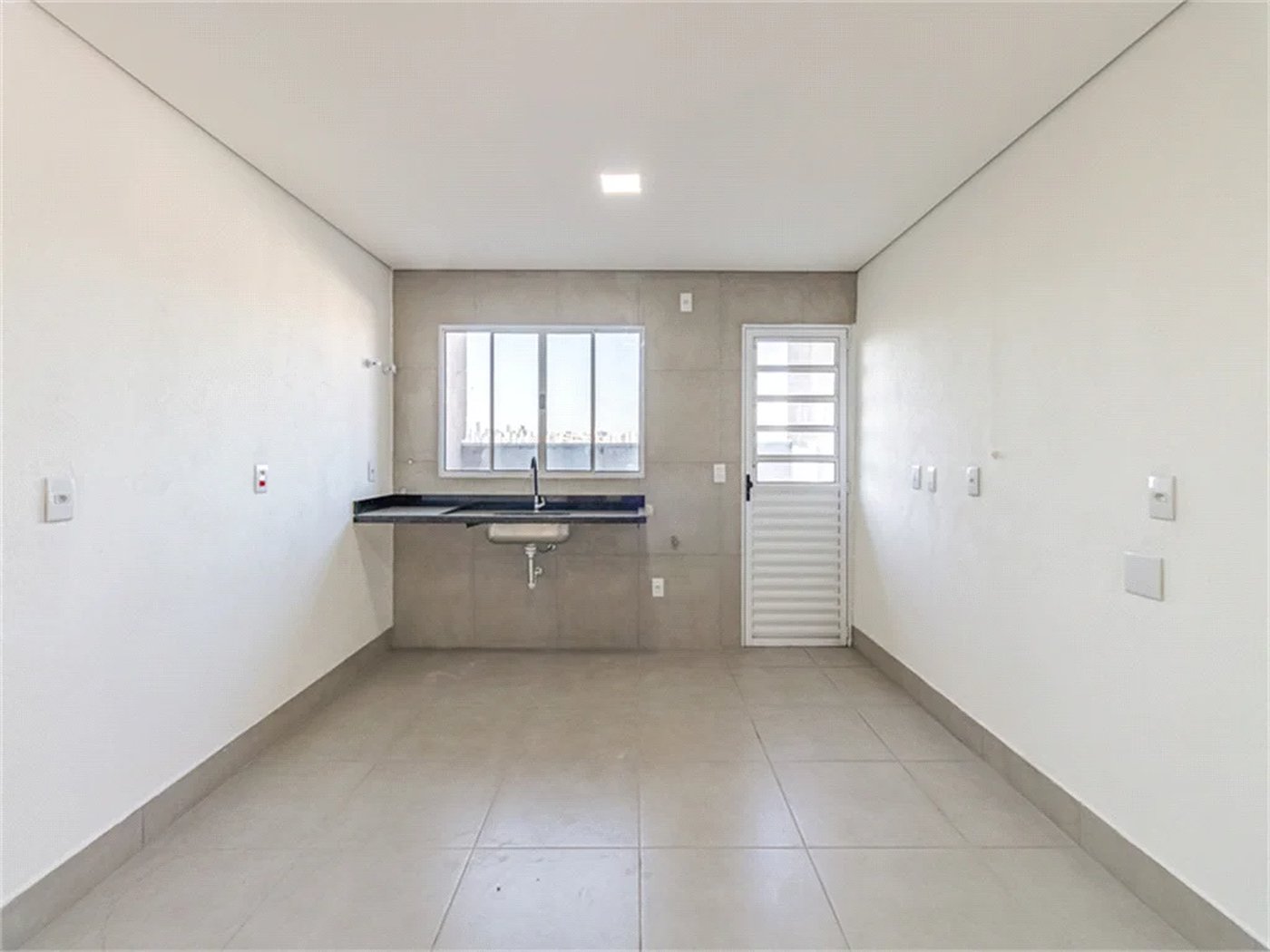 Casa à venda com 2 suítes em Jardim das Vertentes, São Paulo, SP