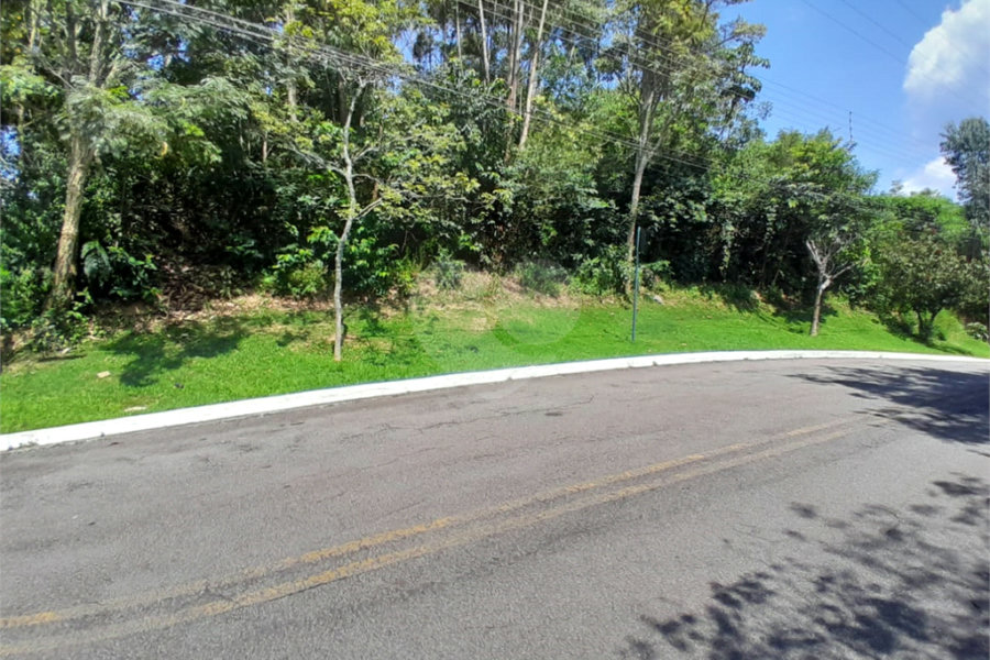 Terreno à venda no condomínio Suíça da Cantareira, Mairiporã - SP