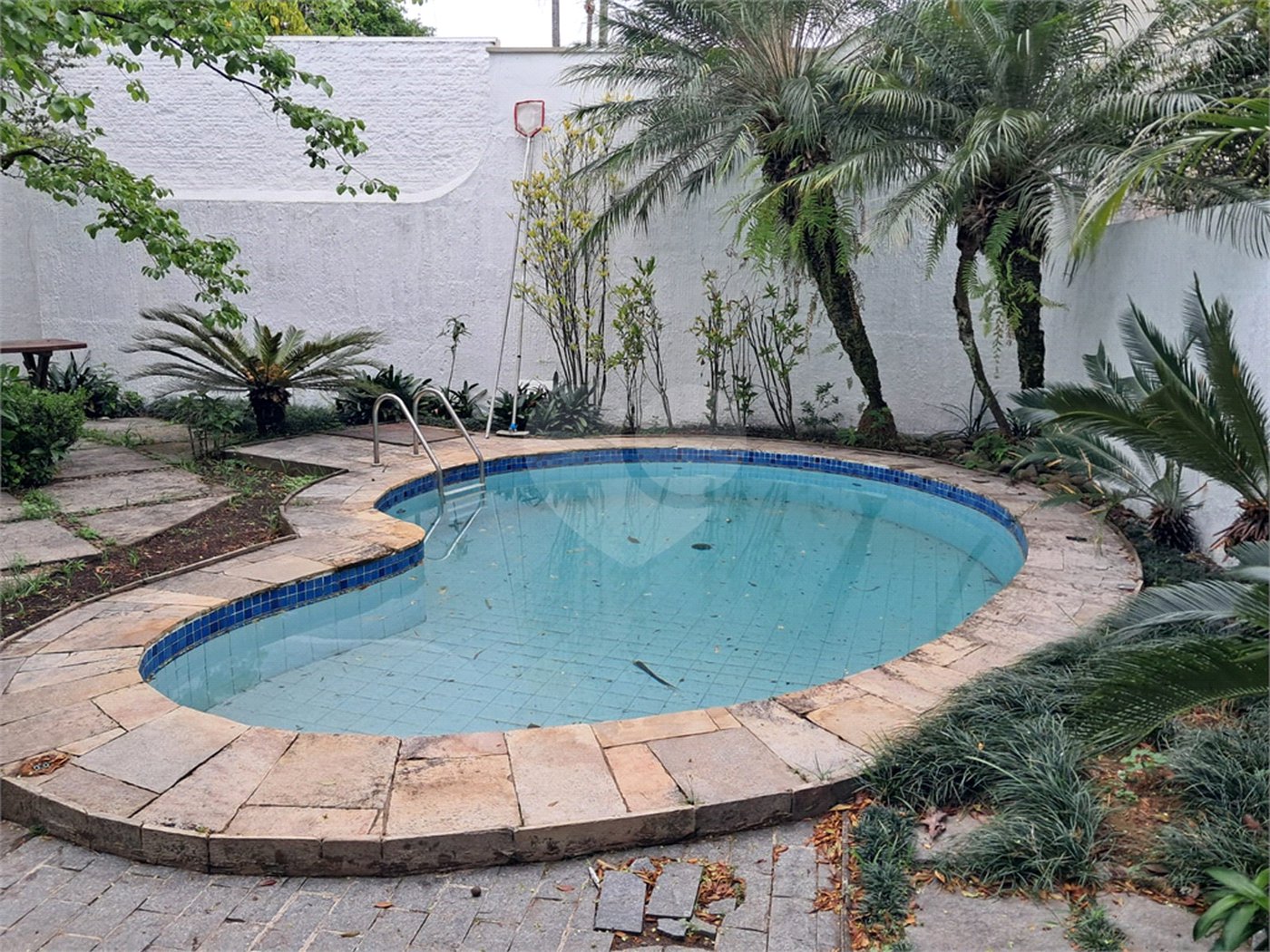 Sobrado à venda com 4 quartos, sendo 2 suítes, em Granja Julieta, São Paulo, SP