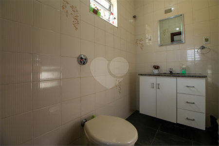 Casa à venda com 3 quartos, sendo 1 suíte, em Chácara Inglesa, São Paulo, SP
