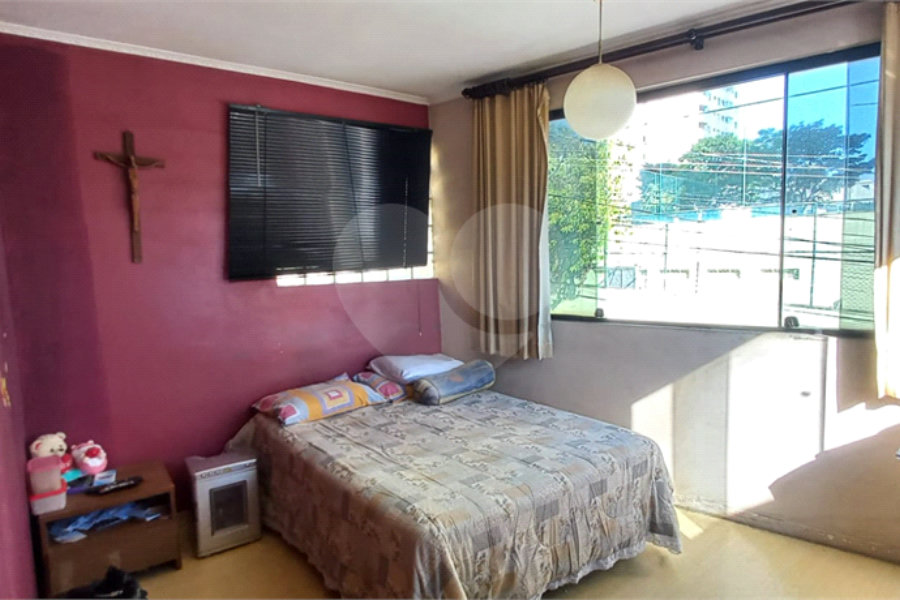 Sobrado à venda com 4 quartos, sendo 1 suíte, em Vila Dom Pedro Ii, São Paulo, SP