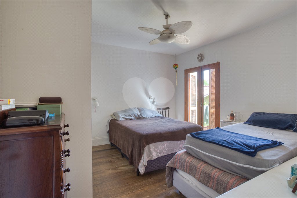Casa à venda com 4 quartos, sendo 2 suítes, em Alto da Boa Vista, São Paulo, SP