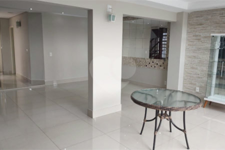 Casa à venda com 4 quartos, sendo 1 suíte, no condomínio Green View Residdence, Indaiatuba - SP