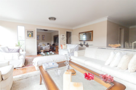 Apartamento à venda com 2 quartos, sendo 1 suíte, em Jardim Europa, São Paulo, SP