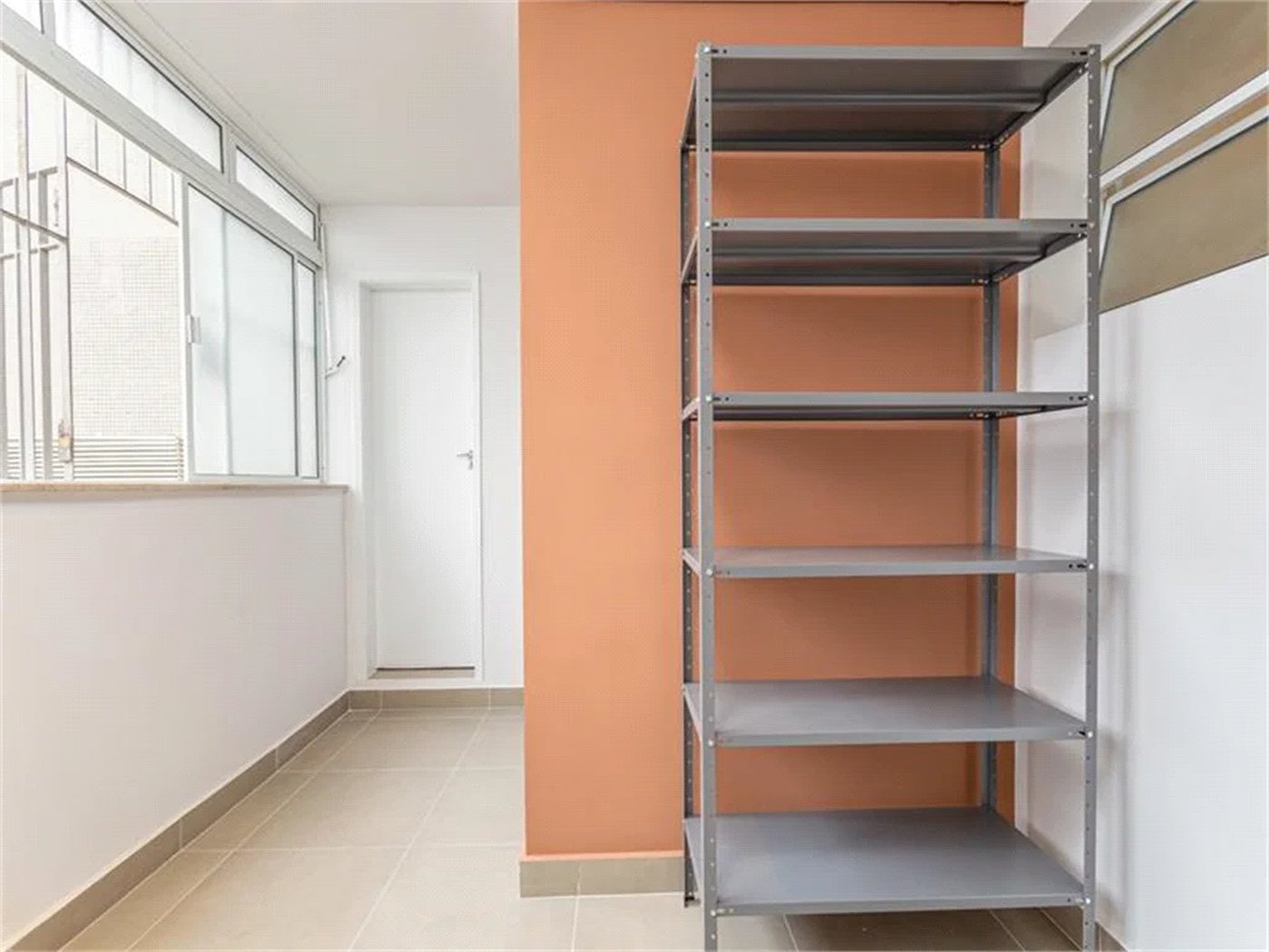 Apartamento à venda com 4 quartos, sendo 2 suítes, em Pinheiros, São Paulo, SP