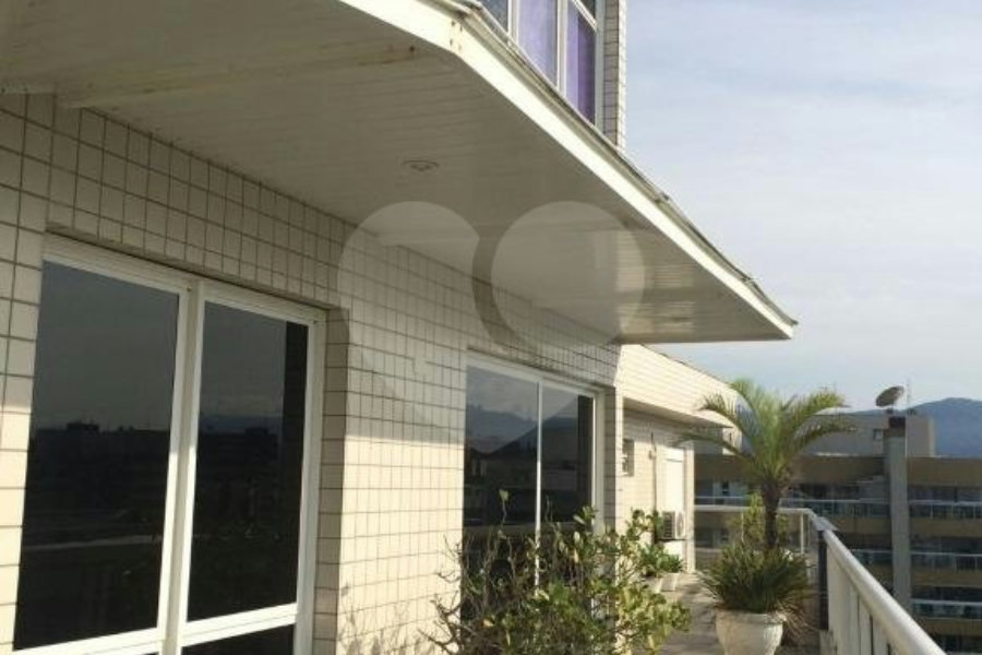 Triplex à venda com 6 suítes em Riviera de São Lourenço, Bertioga, SP