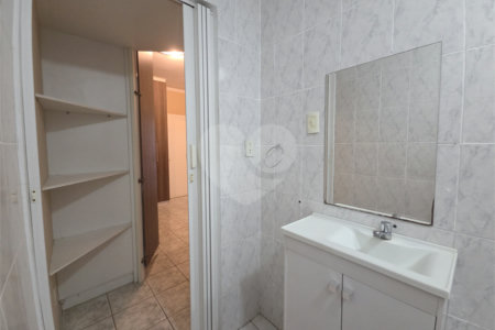 Casa à venda com 3 quartos, sendo 1 suíte, no condomínio Parque das Árvores, Sorocaba - SP