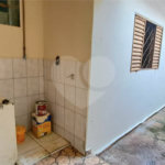 Casa ampla em bairro tranquilo – excelente oportunidade para morar ou investir!