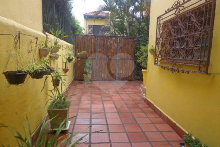 Sobrado à venda com 3 quartos, sendo 2 suítes, em Indianópolis, São Paulo, SP