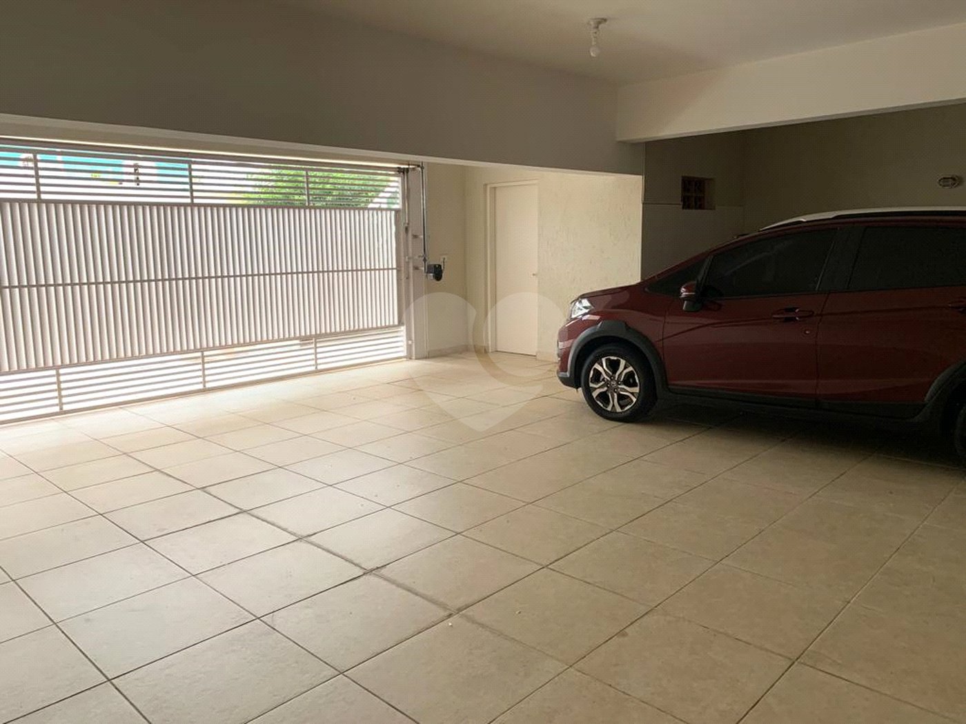 Sobrado à venda com 3 quartos, sendo 2 suítes,  em Tremembé, São Paulo, SP