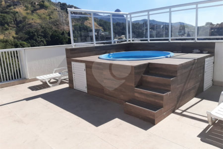Cobertura à venda com 3 quartos, sendo 2 suítes,  em Tijuca, Rio de Janeiro, RJ