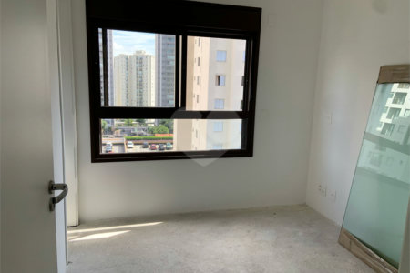 Apartamento à venda com 3 suítes em Bela Aliança, São Paulo, SP