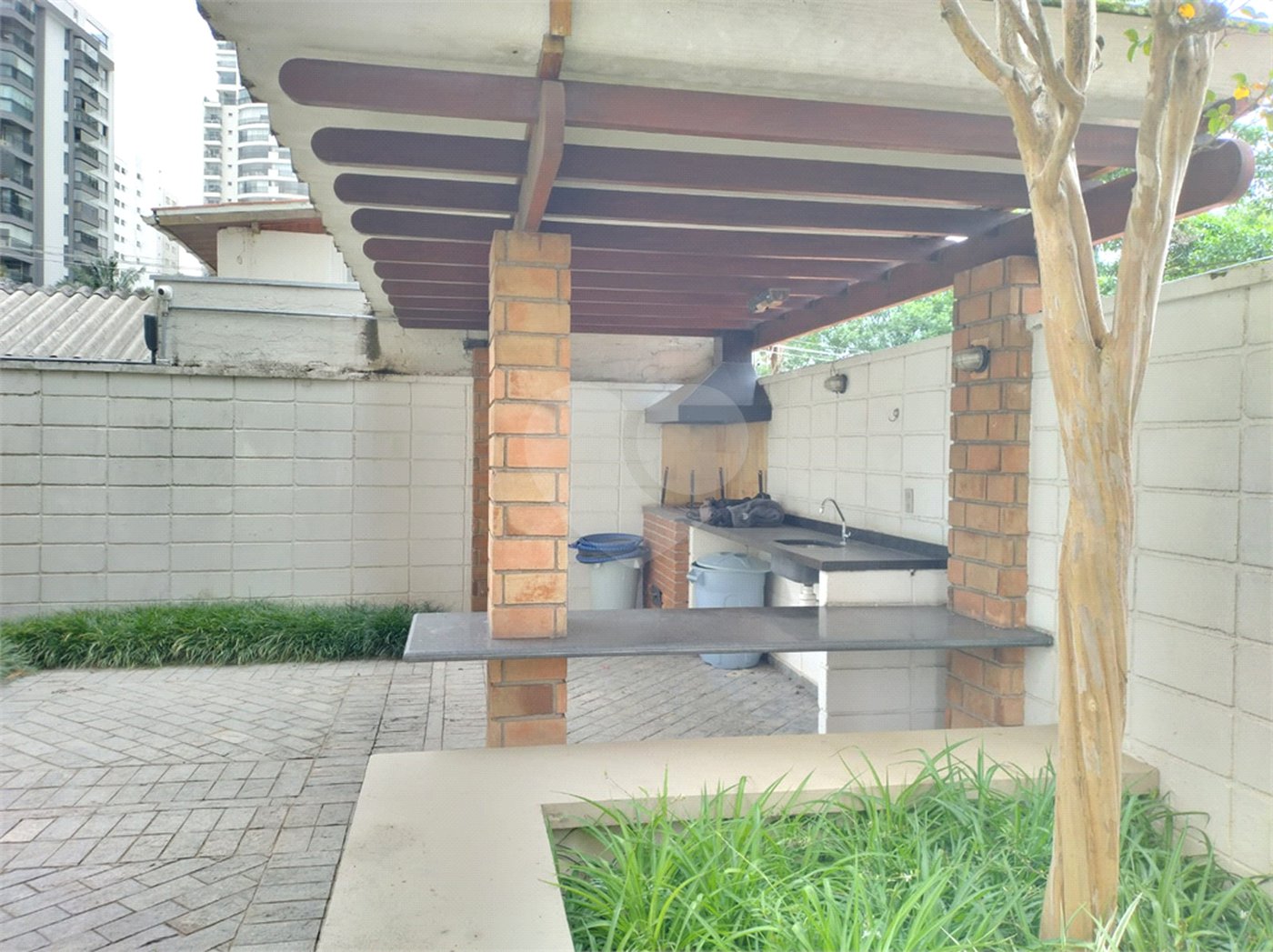 Apartamento para alugar com 3 suítes em Campo Belo, São Paulo, SP