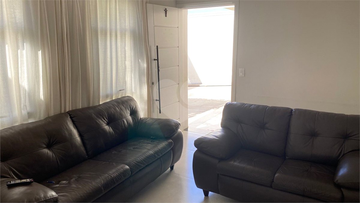 Sobrado à venda com 4 quartos, sendo 2 suítes, em Jardim Esplanada II, Indaiatuba, SP