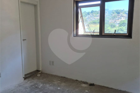 Sala à venda em Valongo, Santos, SP
