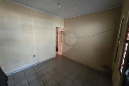 Casa à venda com 1 quarto em Vila Célia, Itapetininga, SP