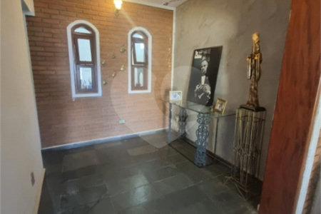 Casa à venda com 3 quartos, sendo 1 suíte, no Centro, Vinhedo, SP