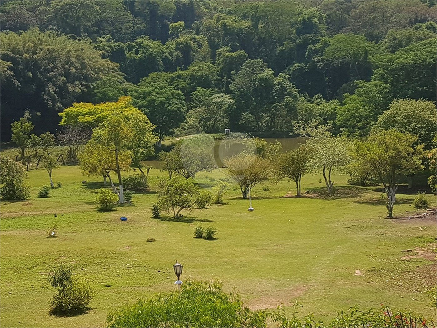 Hotel à venda com 14 quartos, sendo 13 suítes, em Rainha, Louveira, SP