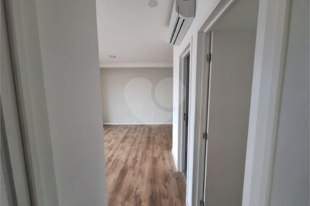 Apartamento à venda com 2 quartos, sendo 1 suíte,  em Vila Esperança, São Paulo, SP