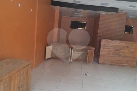 Loja para alugar em Vila Santo Antônio, Cotia, SP