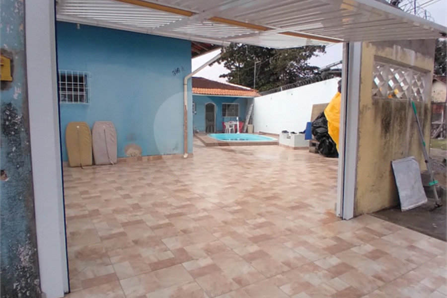 Casa Térrea à venda com 3 suítes em Loty, Itanhaém, SP
