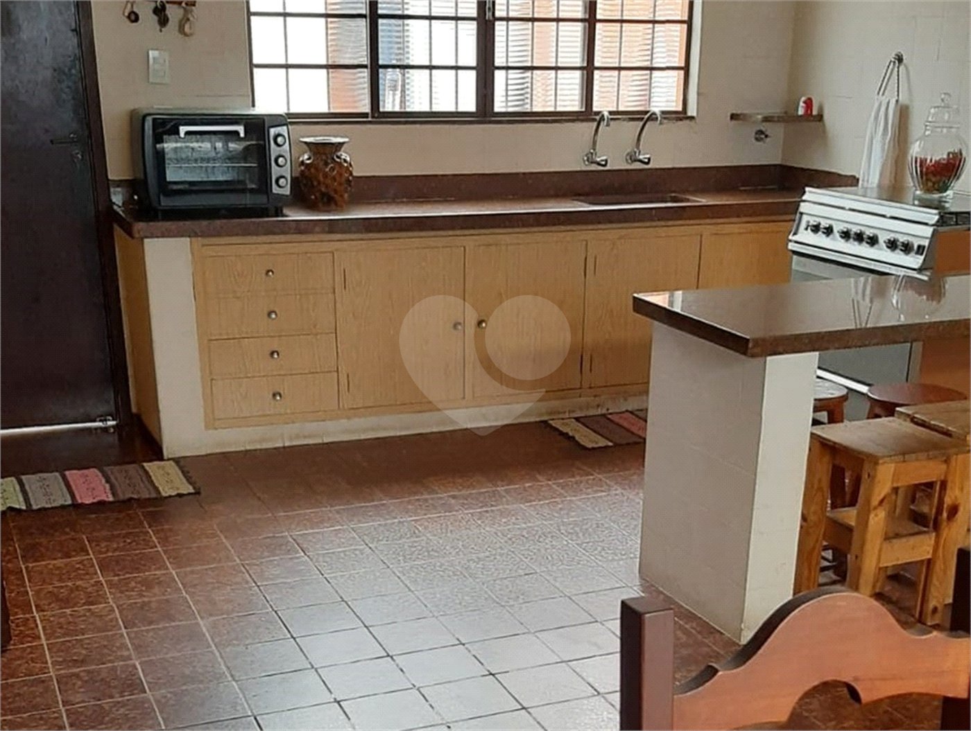 Casa à venda com 4 quartos, sendo 1 suíte, em Jardim do Estádio, Itu, SP