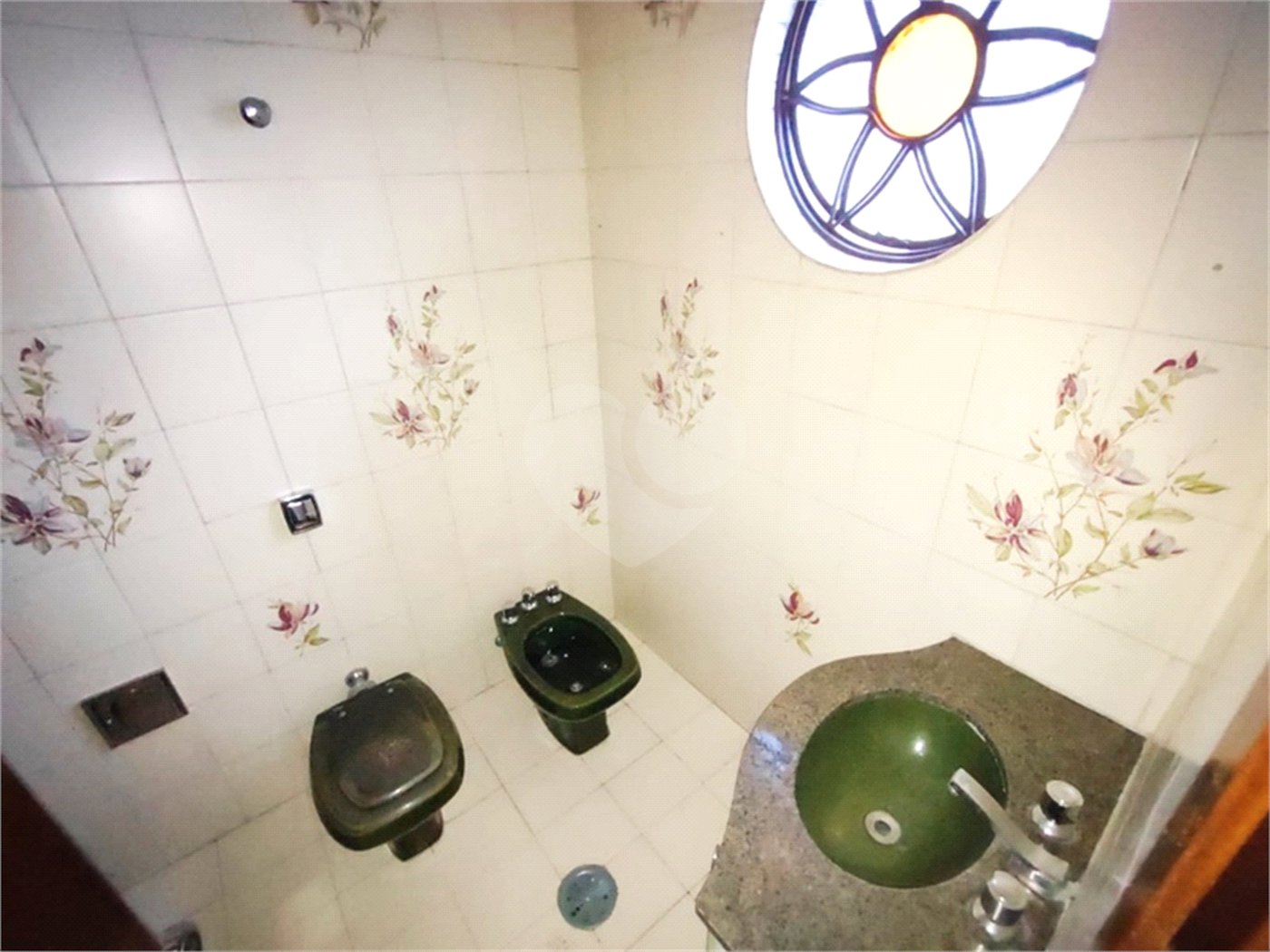 Sobrado à venda ou para alugar com 5 quartos, sendo 3 suítes, em Jardim Franca, São Paulo, SP