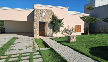 Casa à venda com 2 suítes em Village Porto Feliz, Porto Feliz, SP