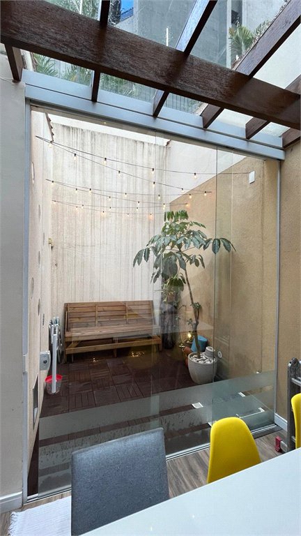 Sobrado à venda com 2 quartos em Vila Uberabinha, São Paulo, SP