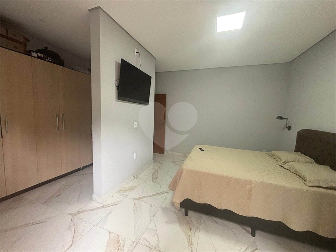 Casa à venda com 3 quartos, sendo 1 suíte, no condomínio Sun Lake, Sorocaba - SP
