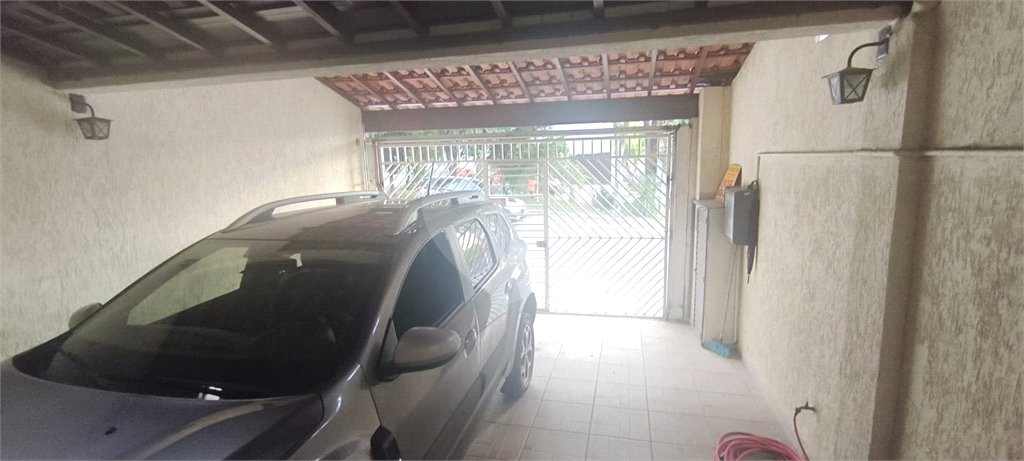 Casa à venda com 4 quartos, sendo 3 suítes, em Jardim Vila Galvão, Guarulhos, SP