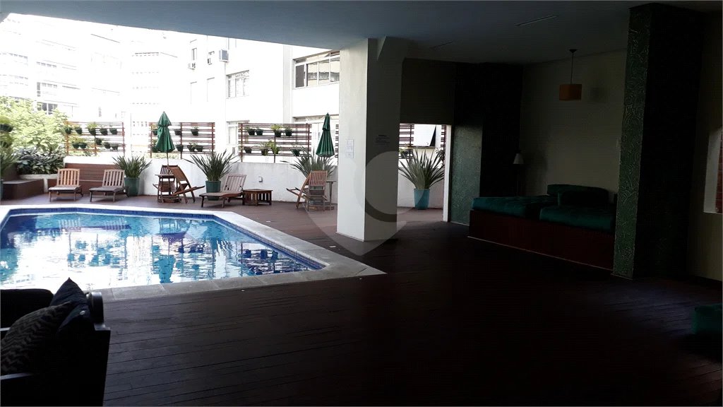 Apartamento à venda mobiliado nos Jardins — 126 m²